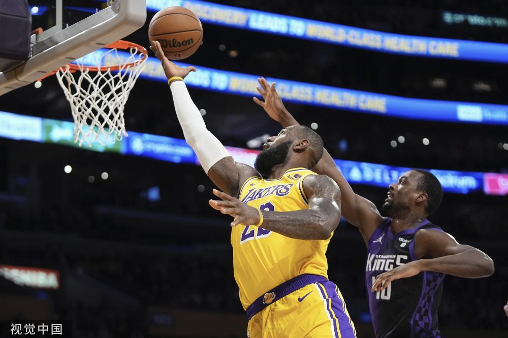 等方面具有 等方面具有