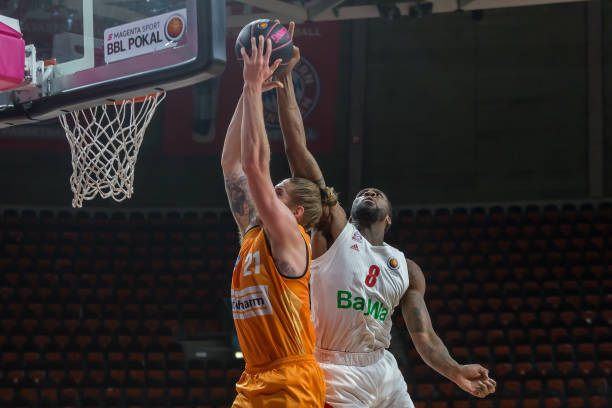 都充满了竞 都充满了竞