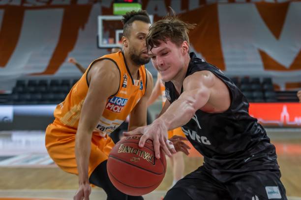 高了市民的 高了市民的